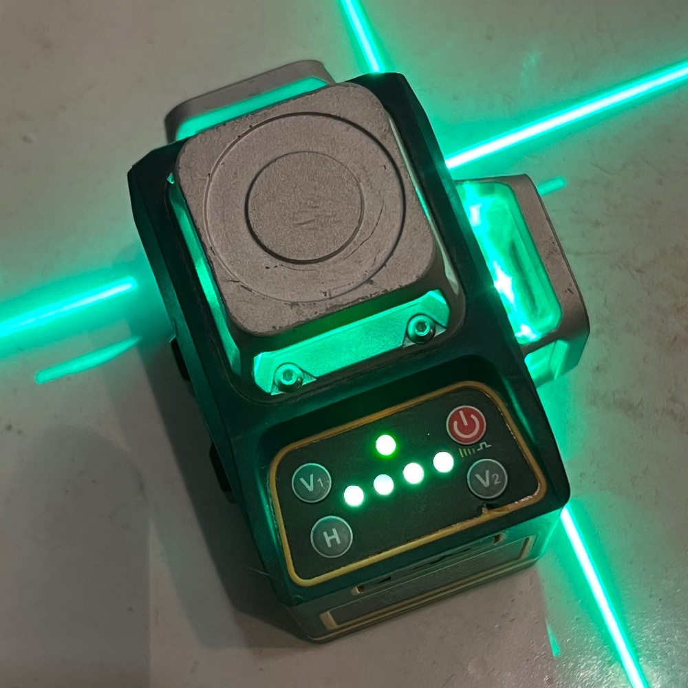 Cigman Laser Level - Picture 2 of 2